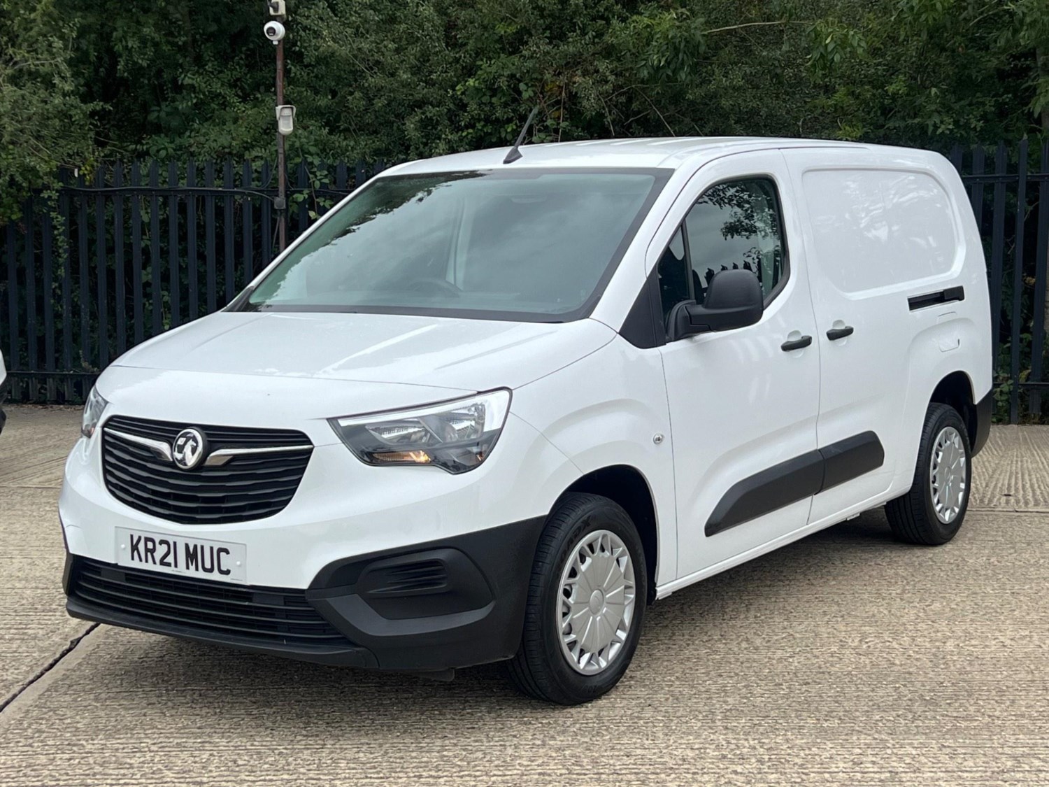 Vauxhall Combo Listing Image