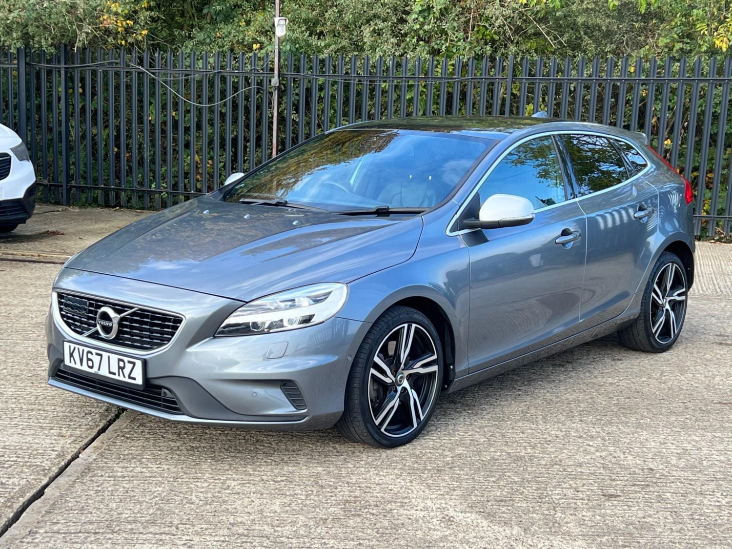 Volvo V40 Listing Image