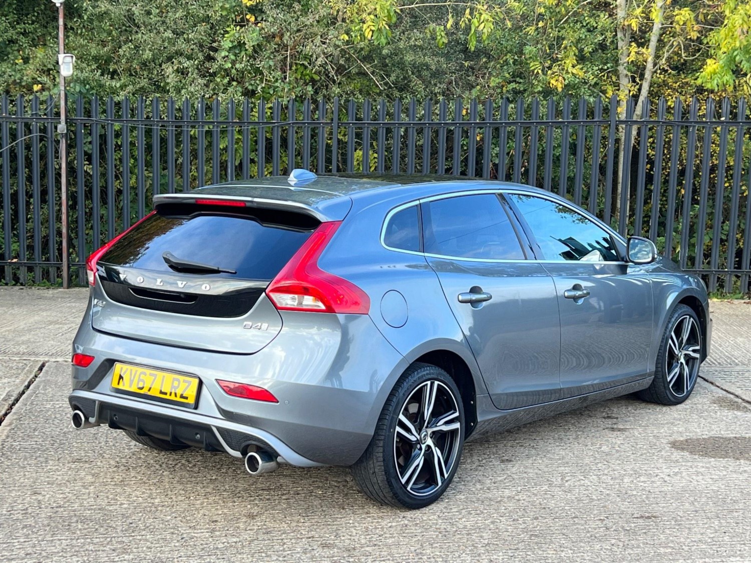 Volvo V40 Listing Image