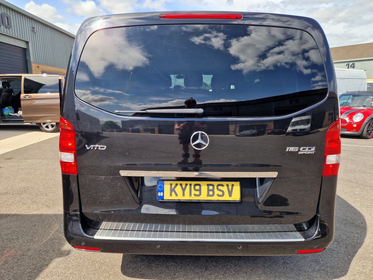 Mercedes-Benz Vito Listing Image