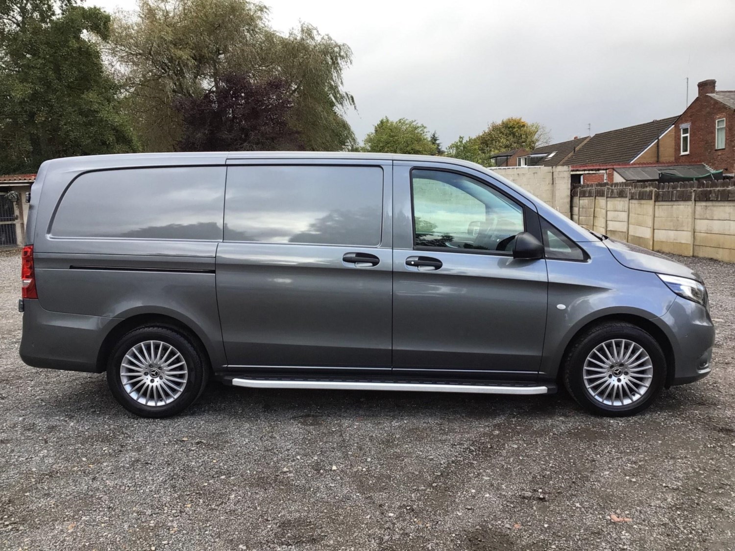 Mercedes-Benz Vito Listing Image