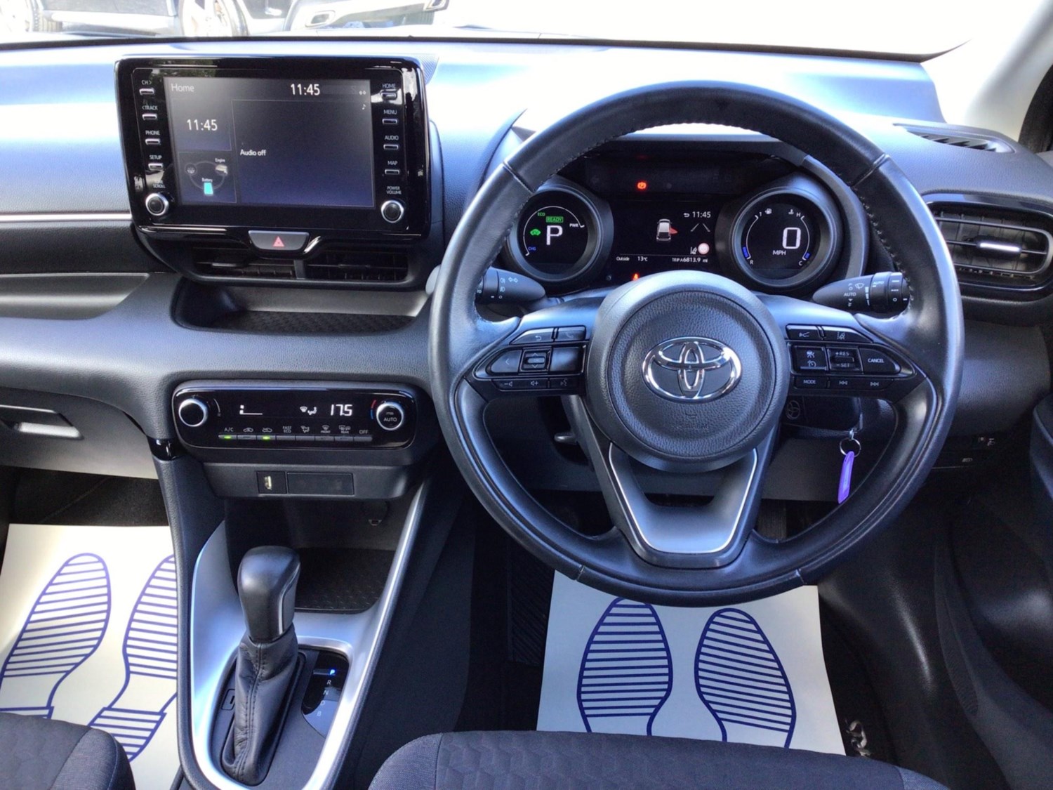 Toyota Yaris Listing Image