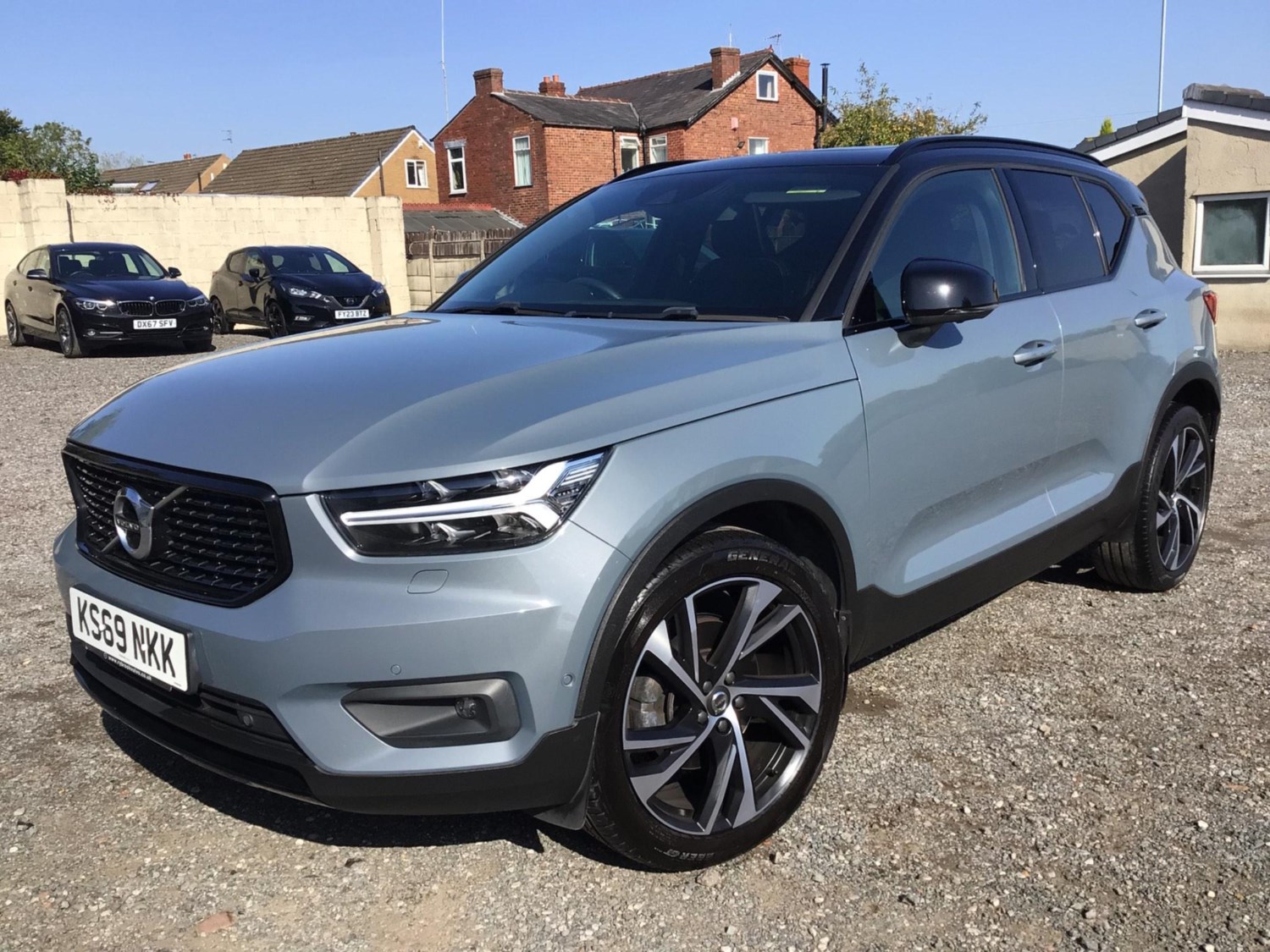 Volvo XC40 Listing Image