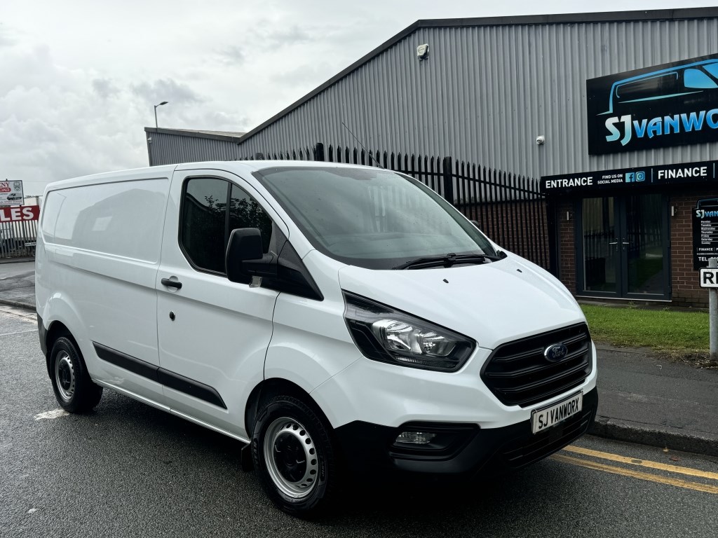 Ford Transit Custom Listing Image