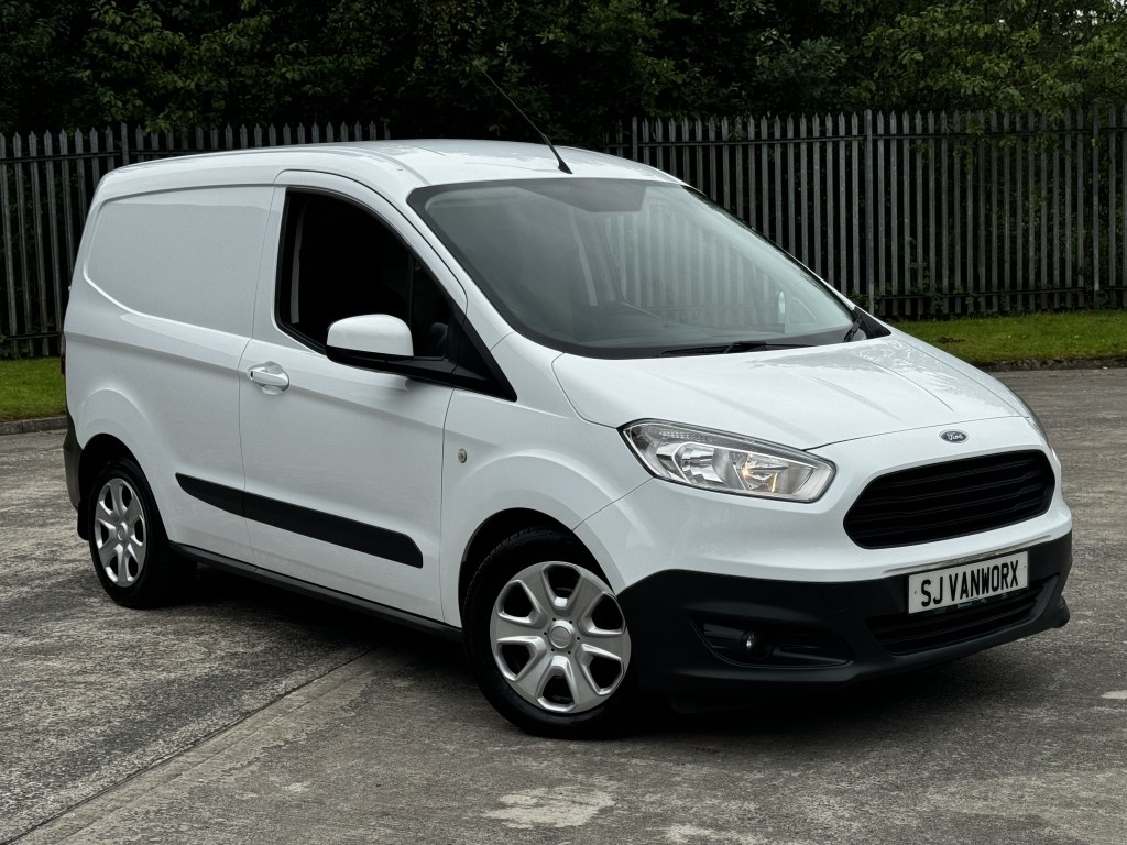 Ford Transit Courier Listing Image