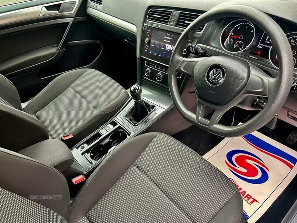 Volkswagen Golf Listing Image