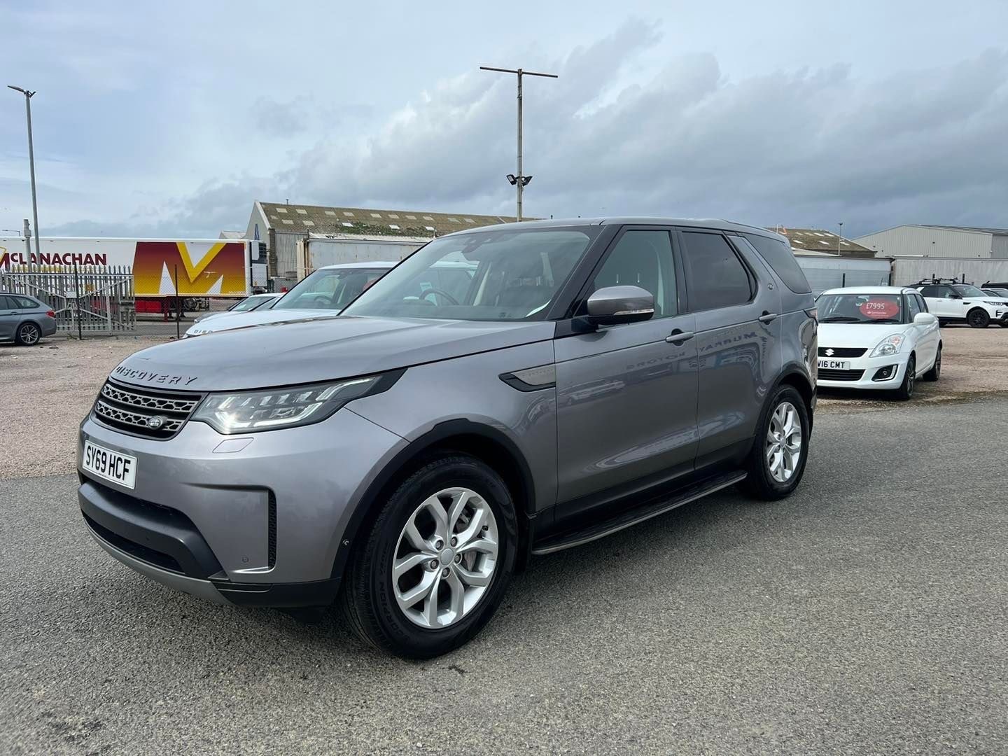 Land Rover Discovery Listing Image