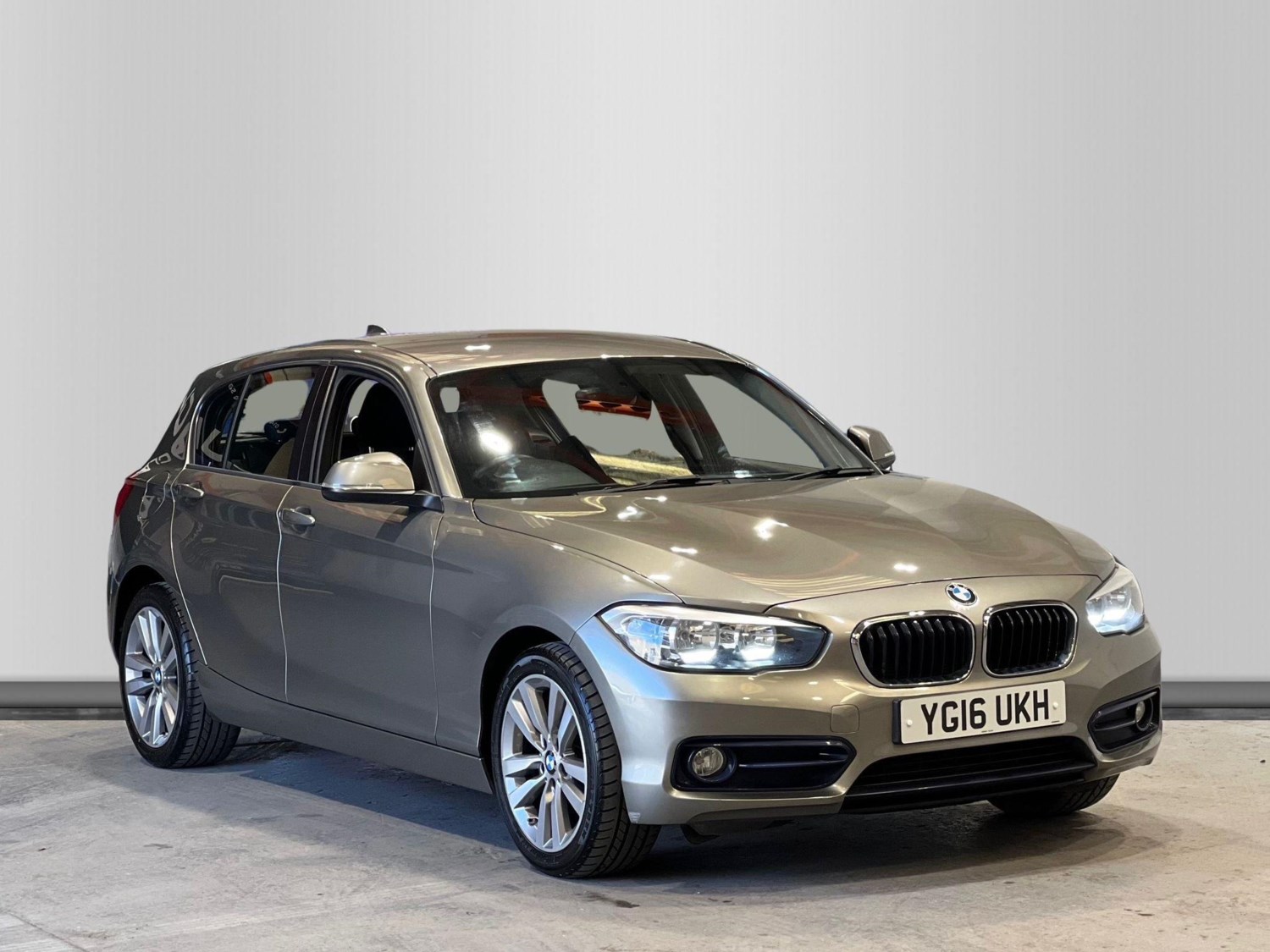 BMW 1 Series Listing Image