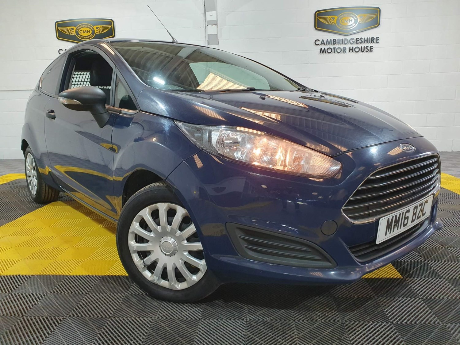 Ford Fiesta Van Listing Image