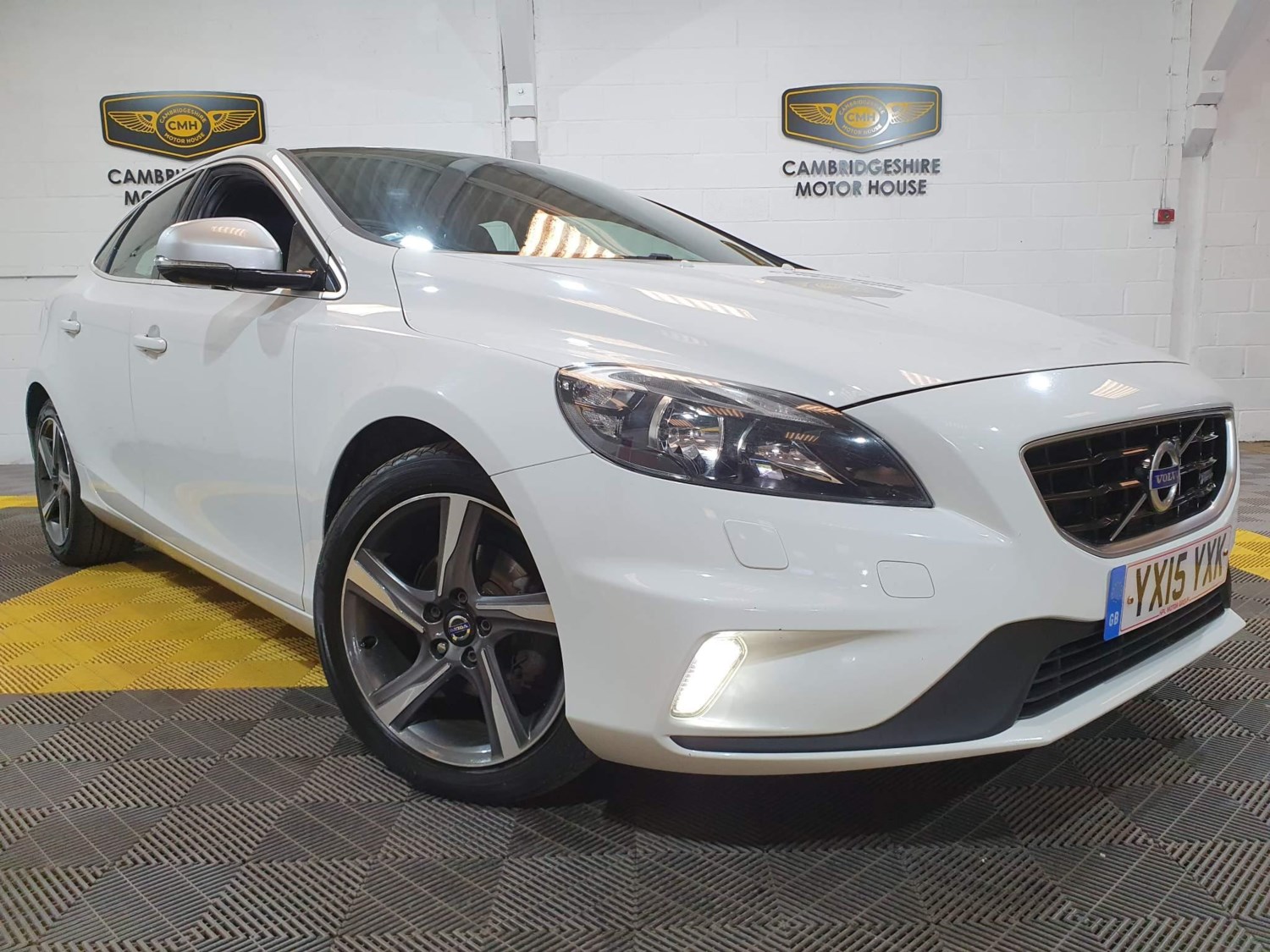 Volvo V40 Listing Image