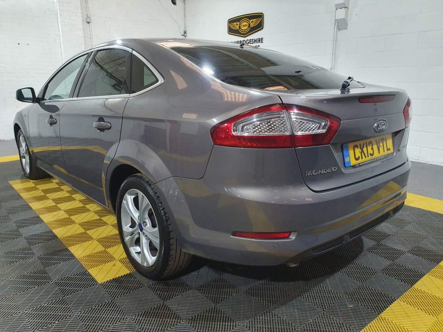 Ford Mondeo Listing Image