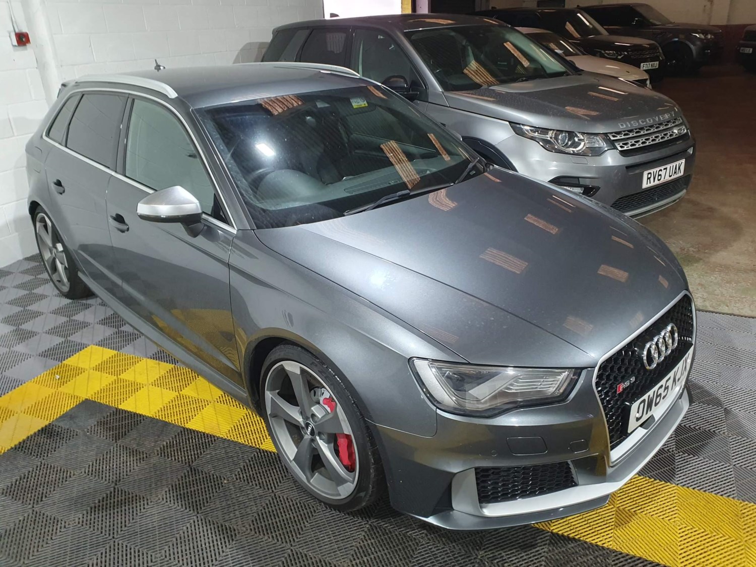 Audi RS3 Listing Image