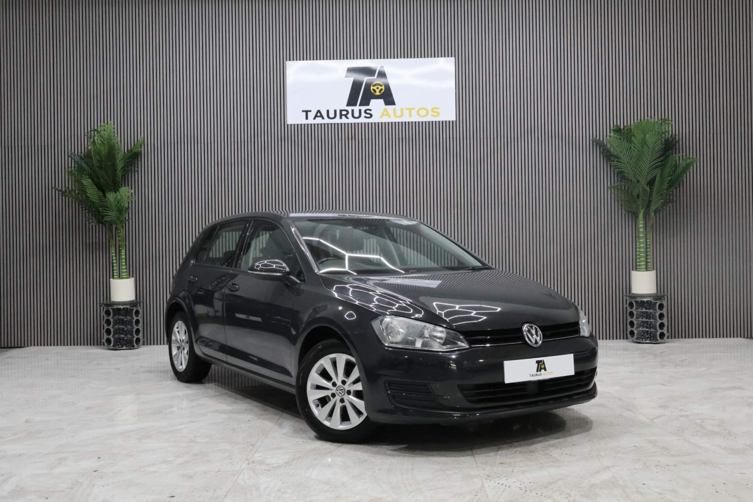 Volkswagen Golf Listing Image