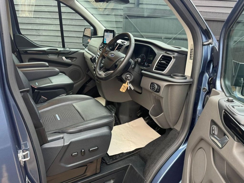 Ford Transit Custom Listing Image