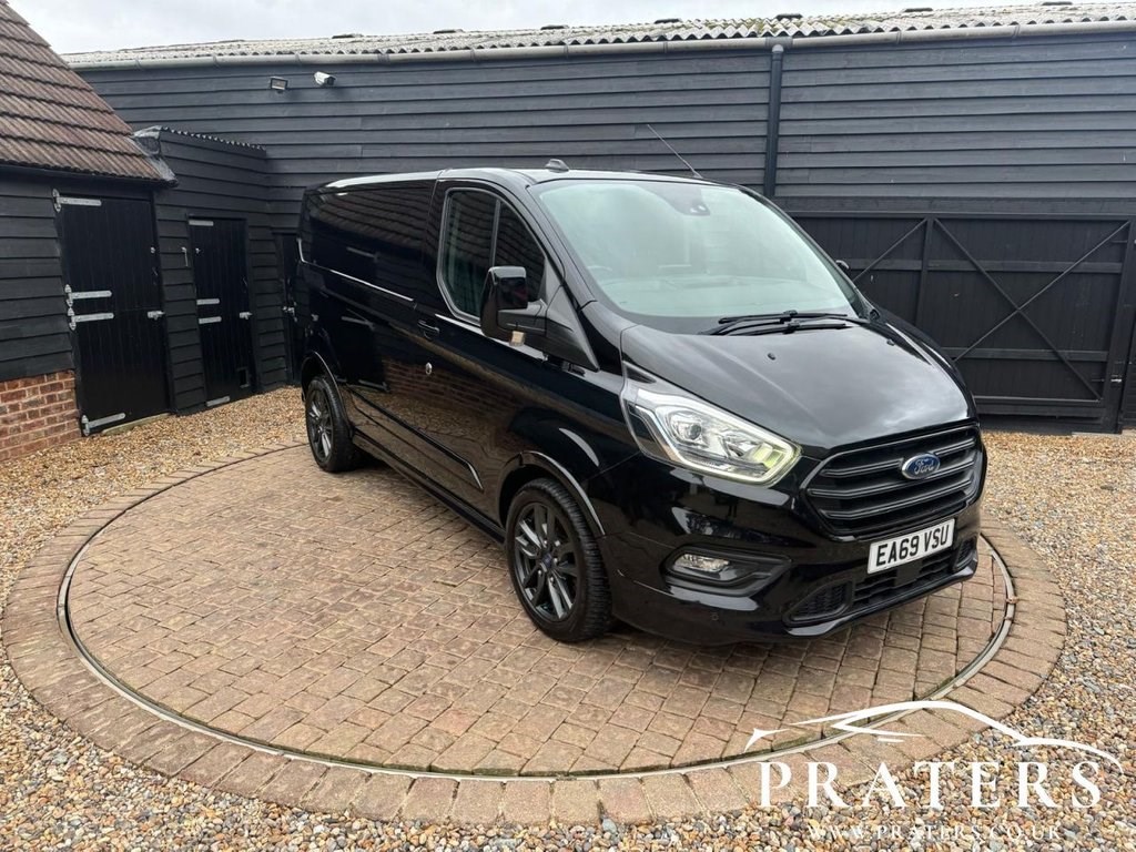 Ford Transit Custom Listing Image