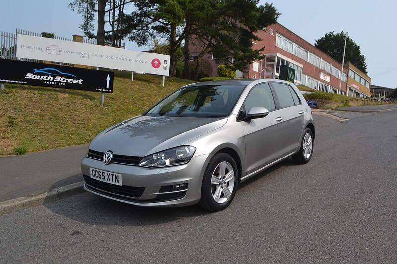 Volkswagen Golf Listing Image