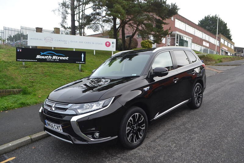 Mitsubishi Outlander Listing Image