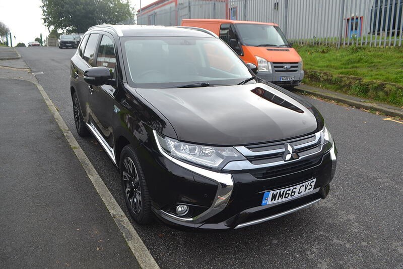 Mitsubishi Outlander Listing Image