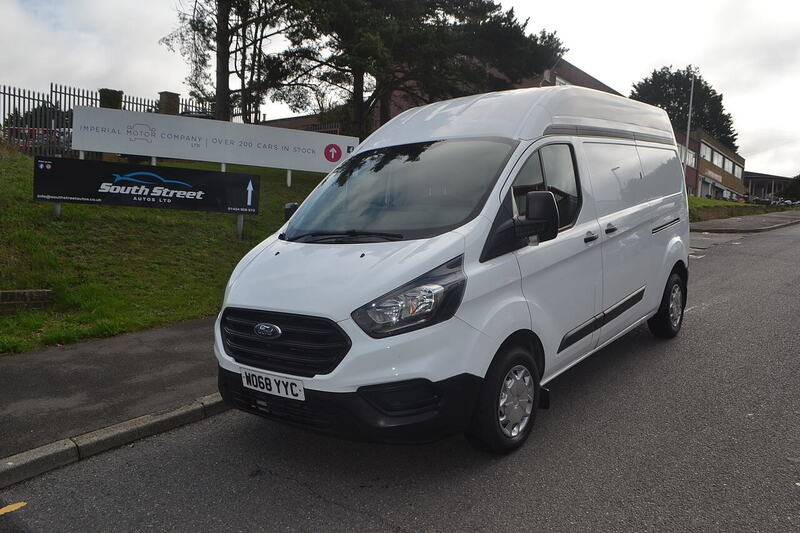 Ford Transit Custom Listing Image