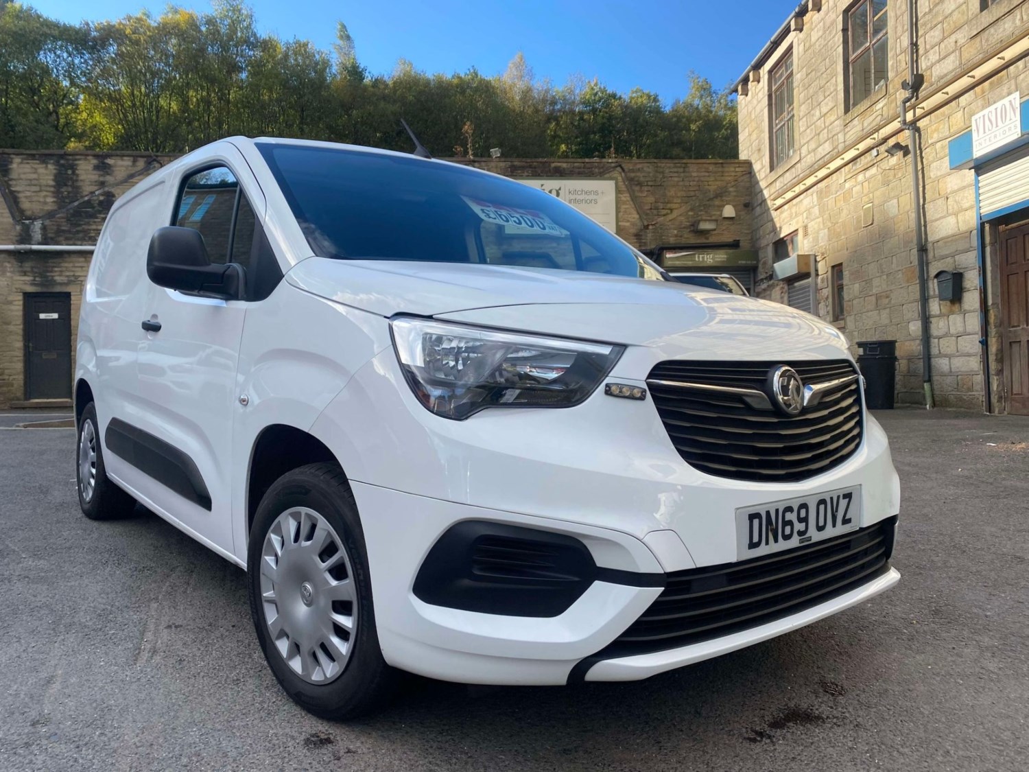 Vauxhall Combo Listing Image