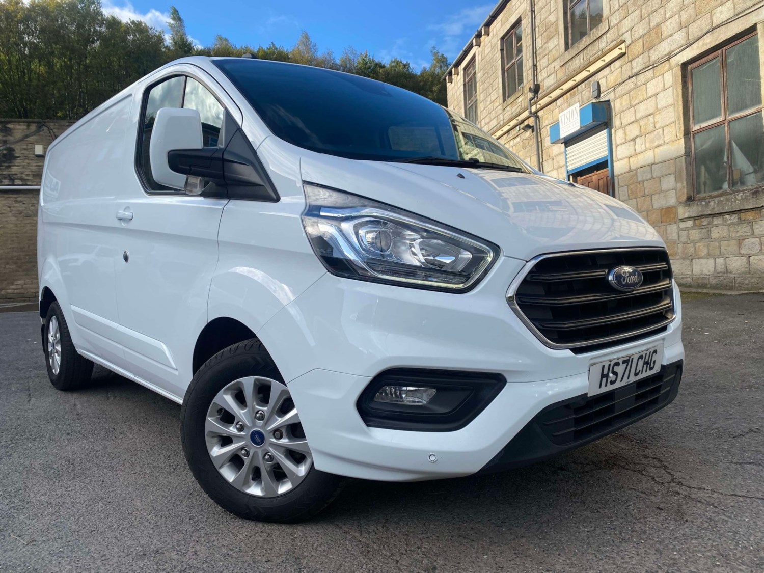 Ford Transit Custom Listing Image