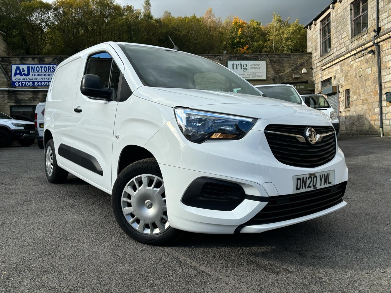 Vauxhall Combo Listing Image