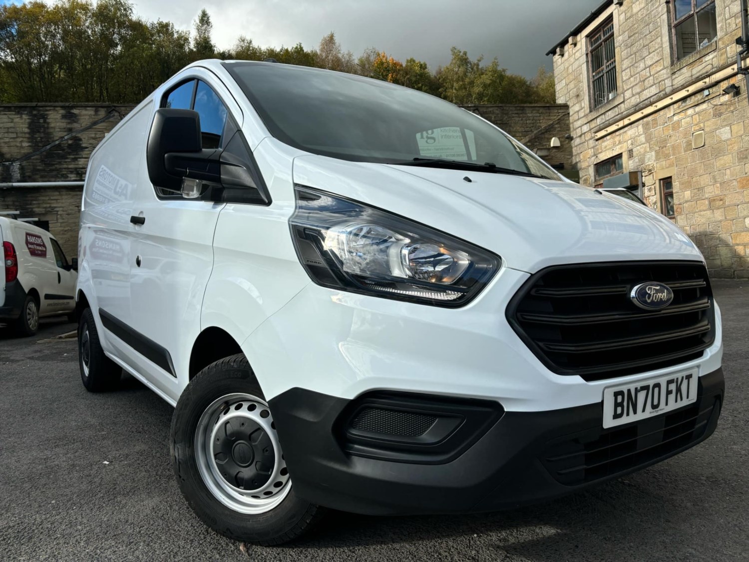 Ford Transit Custom Listing Image