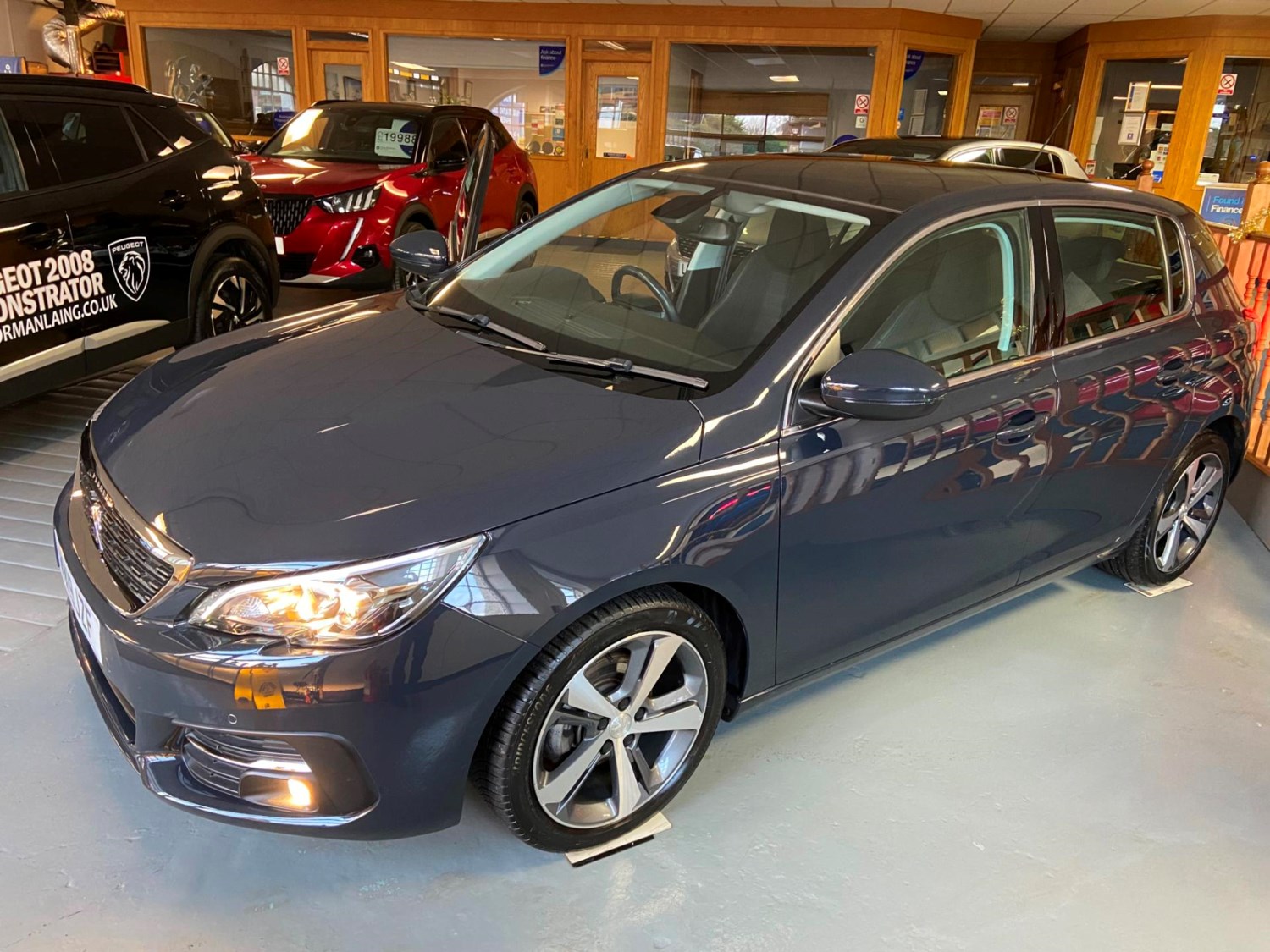 Peugeot 308 5 porte 1.2 puretech turbo 130cv allure GB-U670595