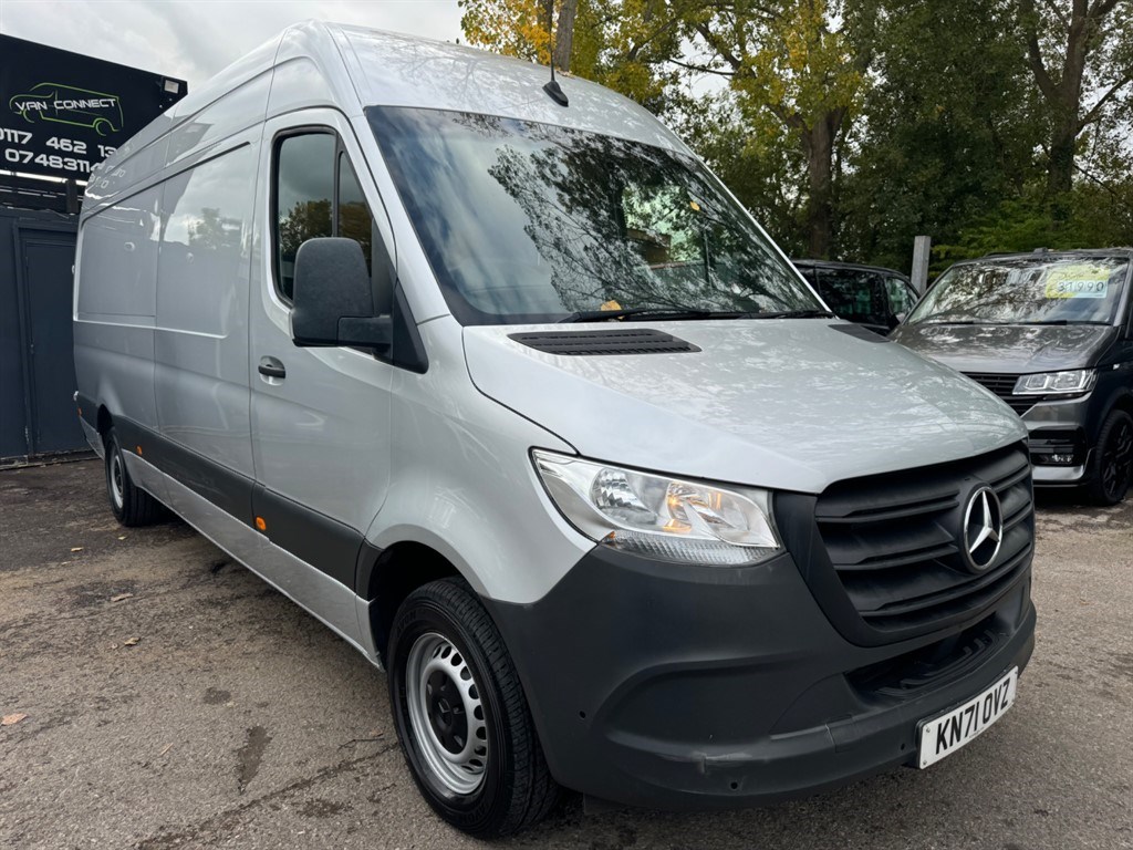 Mercedes-Benz Sprinter Listing Image