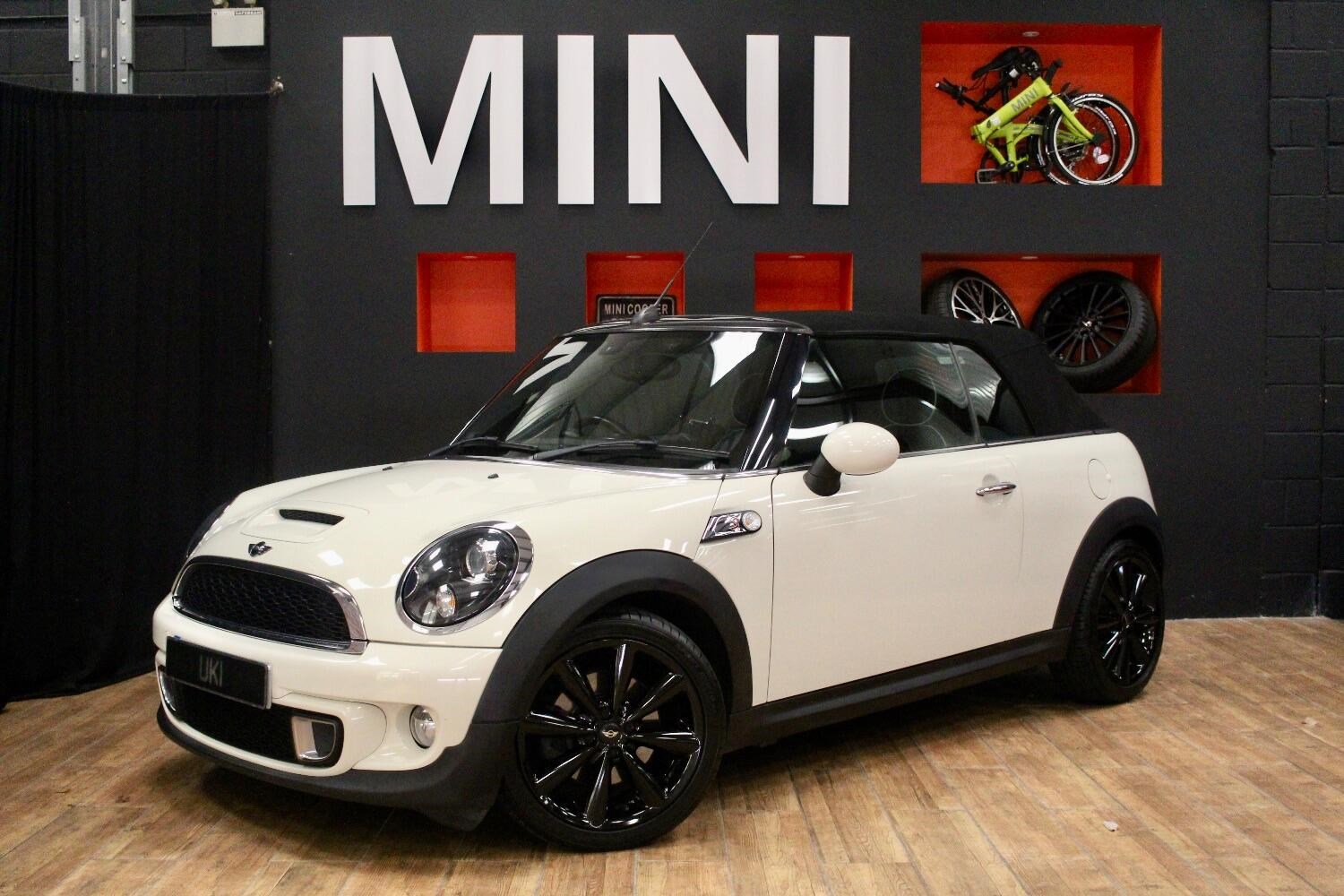 MINI Convertible Listing Image