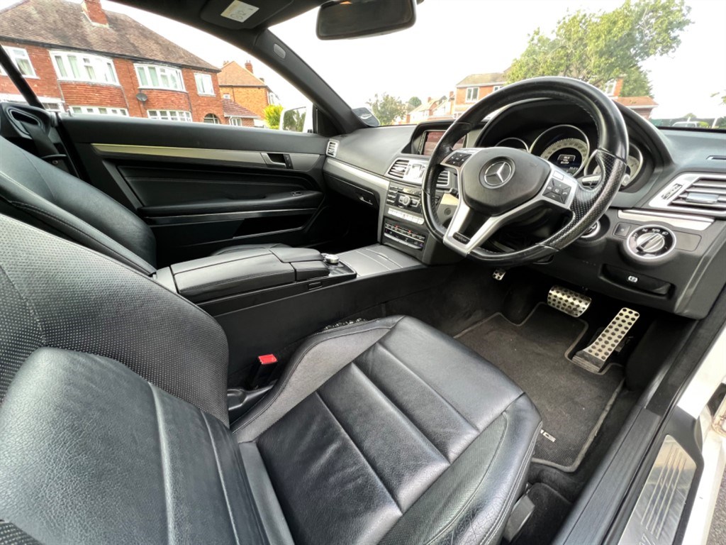 Mercedes-Benz E-Class Listing Image