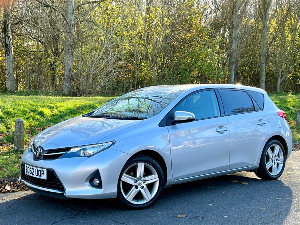 Toyota Auris Listing Image