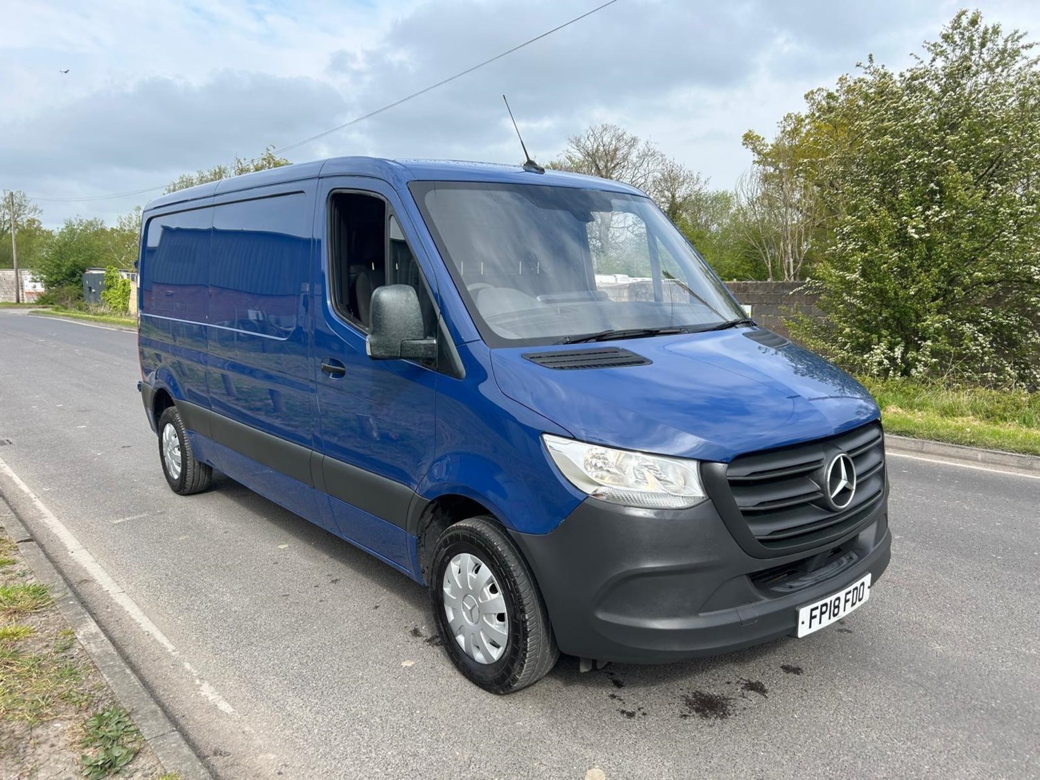 Mercedes-Benz Sprinter Listing Image