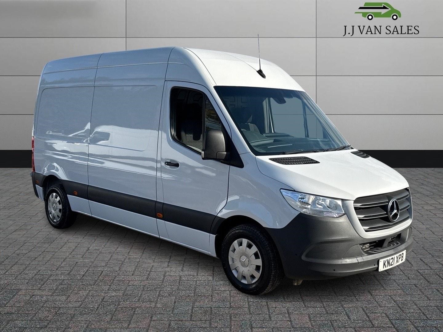 Mercedes-Benz Sprinter Listing Image