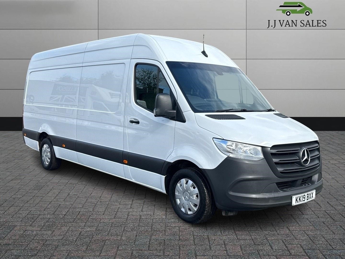 Mercedes-Benz Sprinter Listing Image