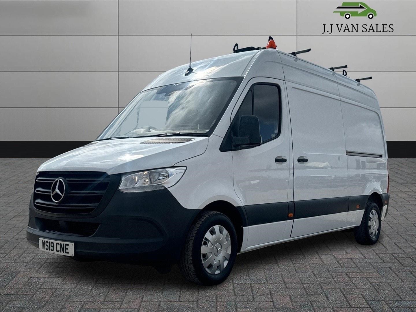 Mercedes-Benz Sprinter Listing Image