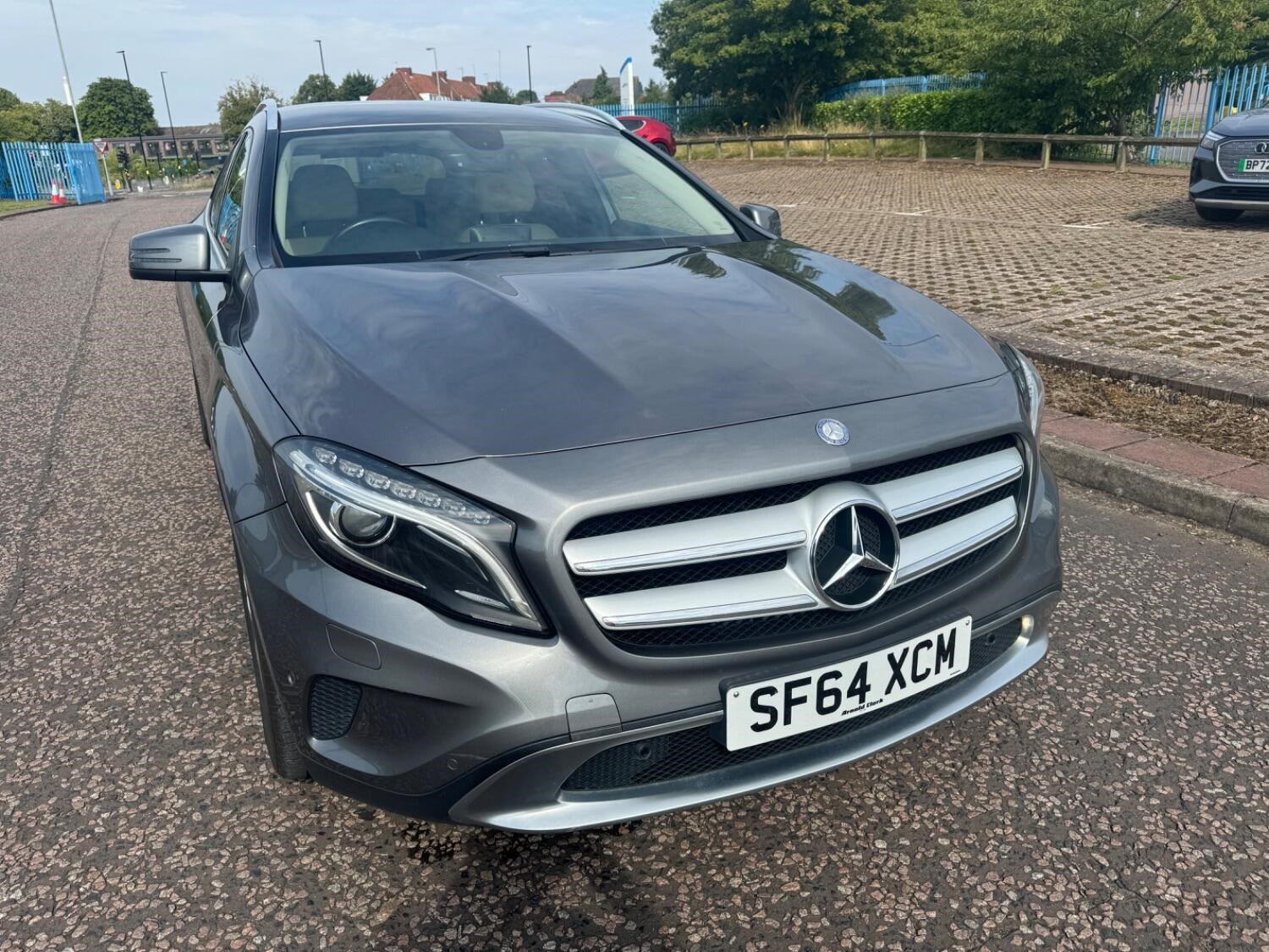 Mercedes-Benz GLA Listing Image