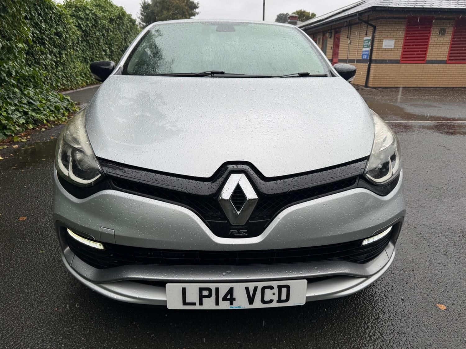 Renault Clio Listing Image