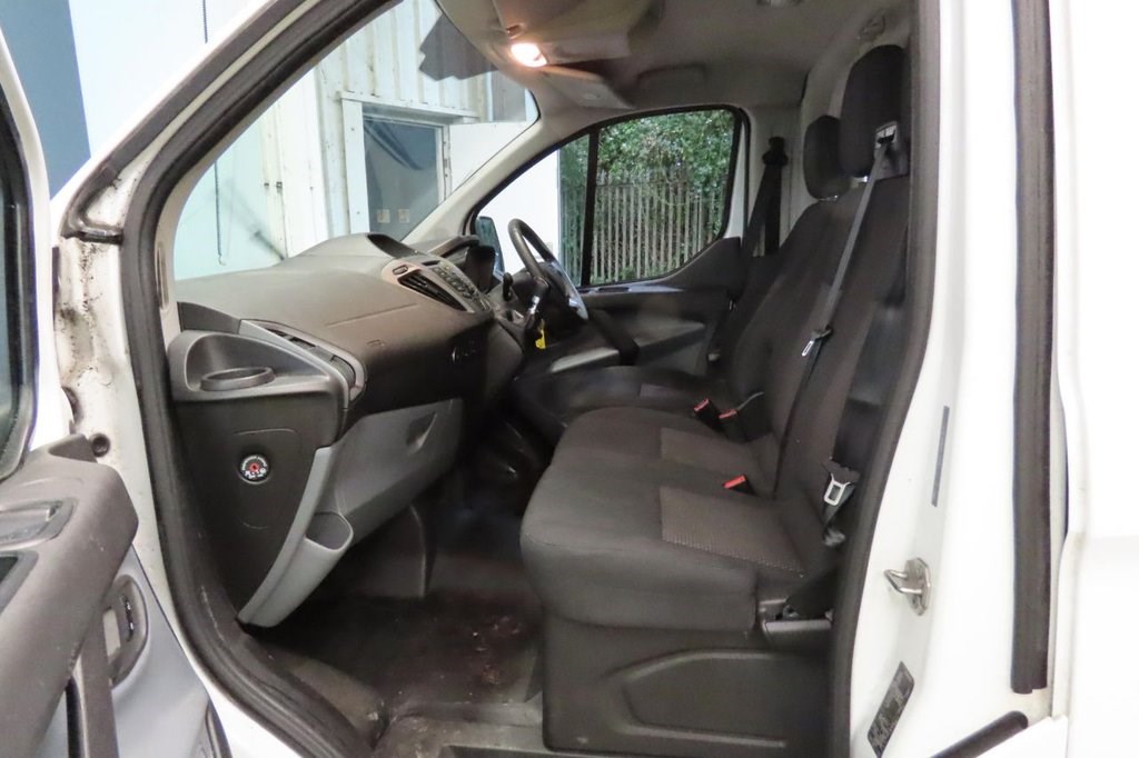 Ford Transit Custom Listing Image