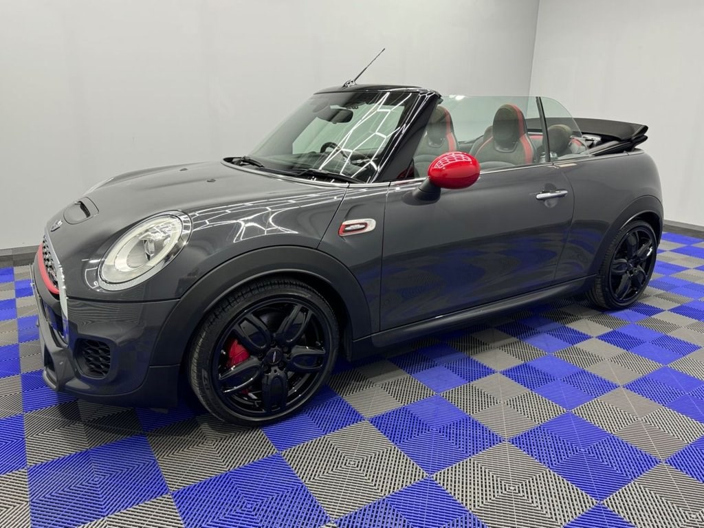 MINI Convertible Listing Image