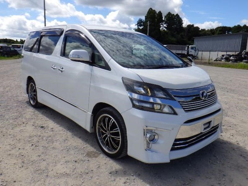 Toyota Vellfire Listing Image