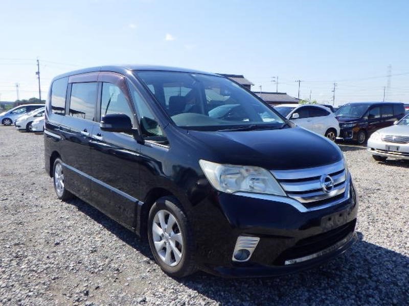 Nissan Serena Listing Image