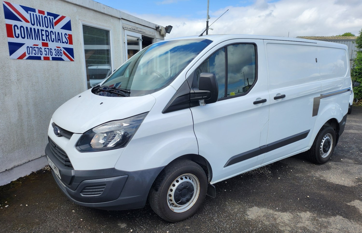 Ford Transit Custom Listing Image