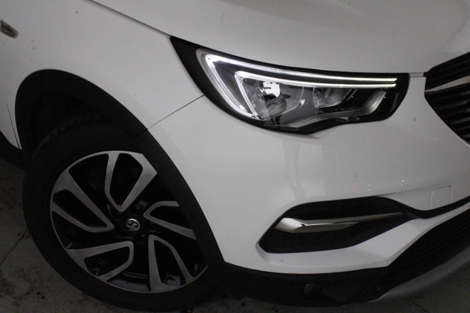 Vauxhall Grandland X Listing Image