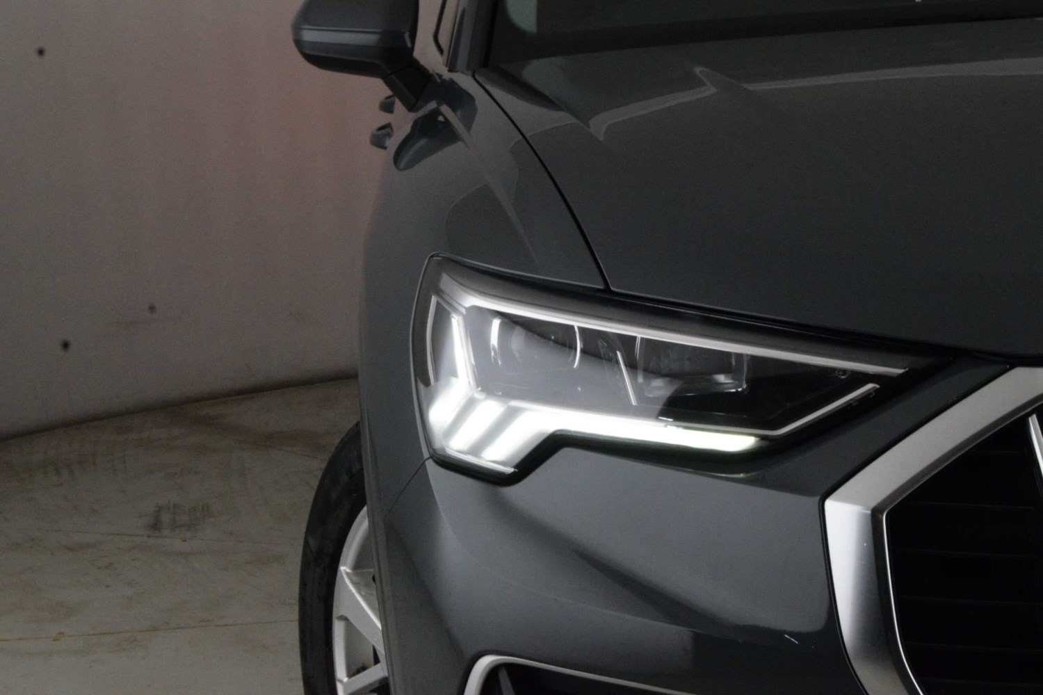 Audi Q3 Listing Image