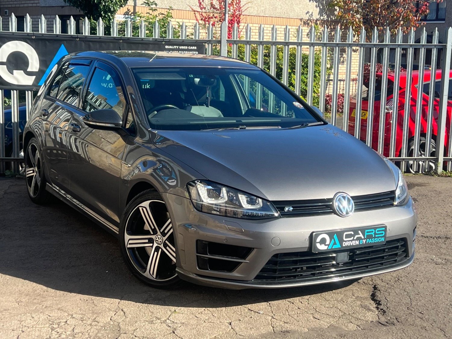 Volkswagen Golf Listing Image