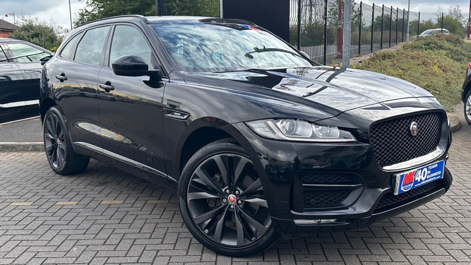 Jaguar F-PACE Listing Image