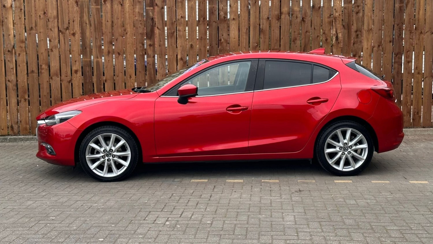 Mazda 3 Listing Image