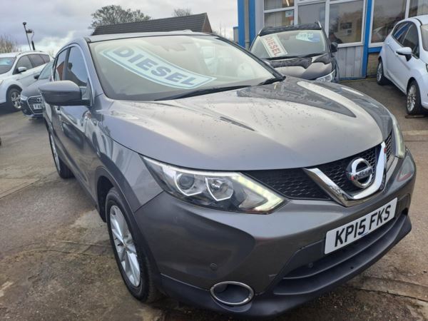 2015 (15) Nissan Qashqai 1.5 dCi Acenta+ 5dr For Sale In Chesterfield, Derbyshire