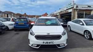 2019 19 Kia Niro '3' 1.6 GDi Hybrid DCT Automatic 5-Door From £15,495 + Retail Package 5 Doors ESTATE
